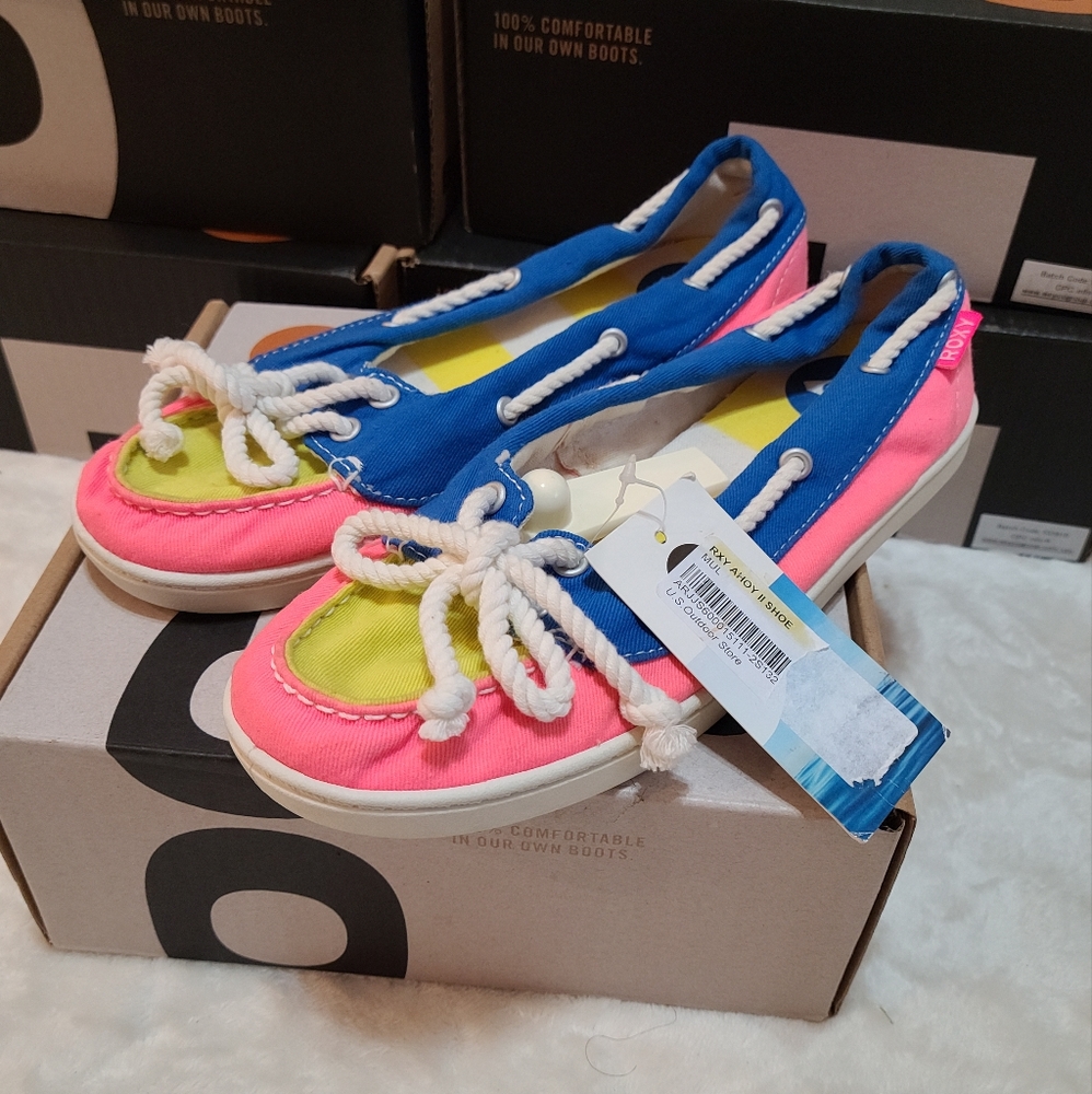 NEW Roxy Slip on Boat Shoes